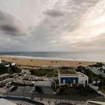 Girafa Mit Blick Auf Wasser By Interhome