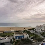 Girafa Mit Blick Auf Wasser By Interhome *