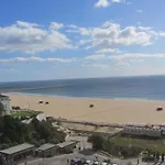 Girafa Mit Blick Auf Wasser By Interhome